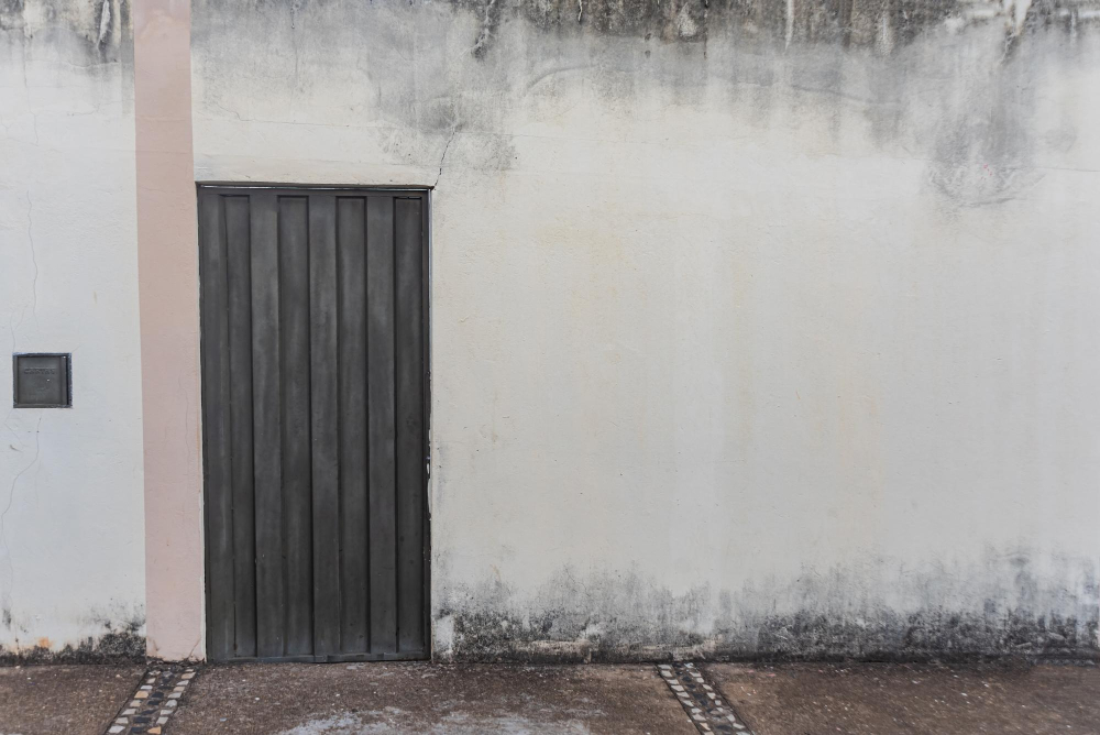 bowing wall repair winnipeg